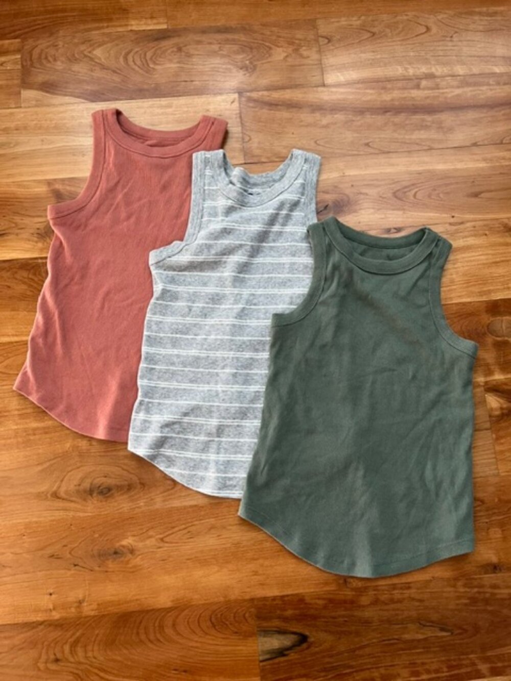 SO juniors tank top bundle